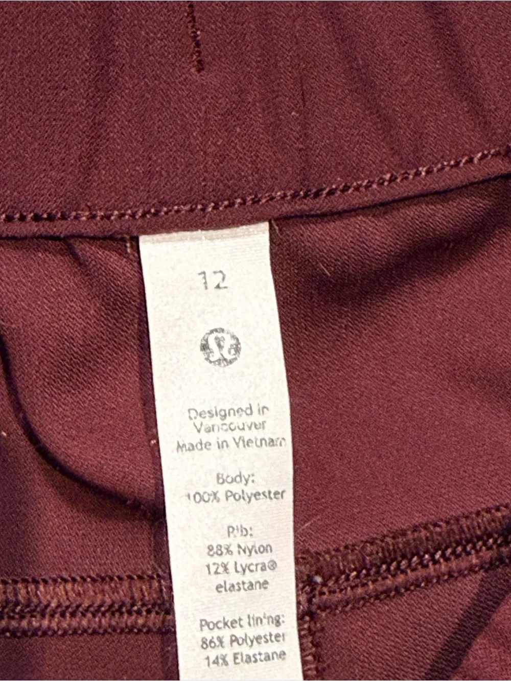 lululemon On The Fly Women's Jogger Pants in Burgundy